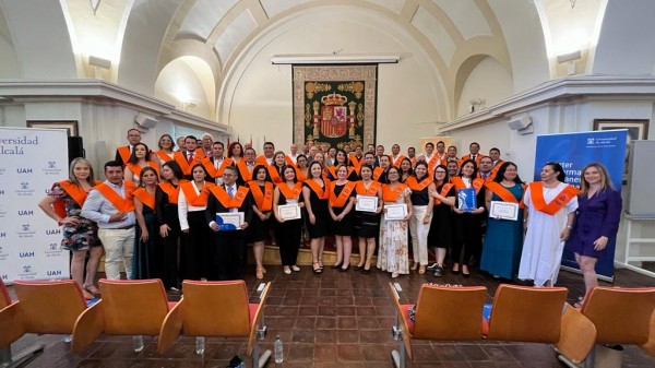 Graduación de la 16ª. Edición Máster en Microfinanzas y Desarrollo Social por la Universidad Alcalá en España.